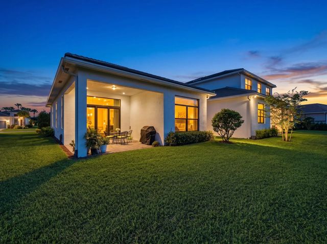 2 of 48 - 4853 Saint Armands Way, Westlake, FL