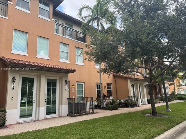 928 Sw 147th Avenue #2906, Pembroke Pines