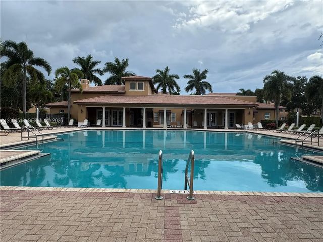 4 of 28 - 928 Sw 147th Avenue #2906, Pembroke Pines, FL