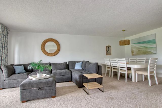 5 of 17 - 4489 Luxemburg Court #304, Lake Worth, FL