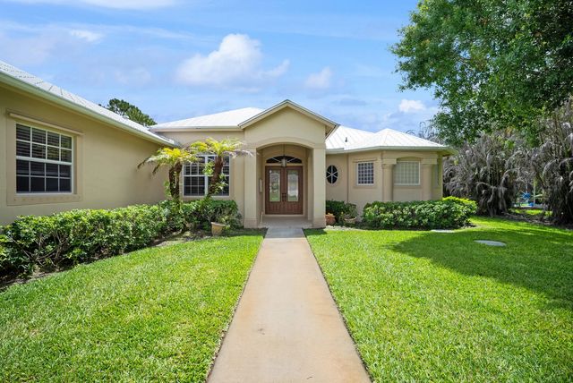 1106 Sw Thoreau Court, Palm City