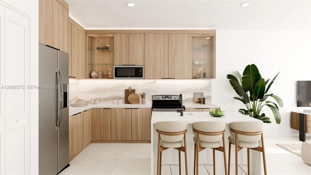 3 of 6 - 14821 Bethune Drive, Miami, FL