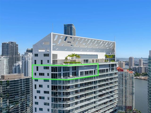 1300 Brickell Bay Drive #ph4400, Miami