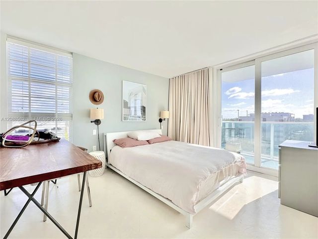 2 of 10 - 1035 West Avenue #704, Miami Beach, FL