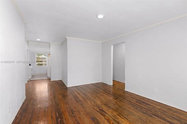 3 of 25 - 1610 Michigan Avenue #5, Miami Beach, FL