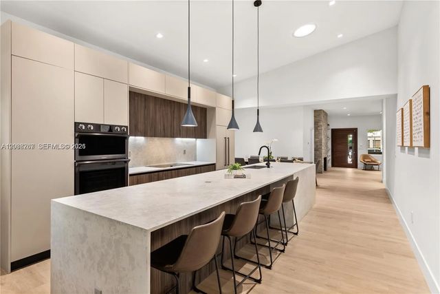 270 Sw 29th Road, Miami