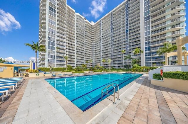 3 of 41 - 7601 E Treasure Drive #1722, North Bay Village, FL