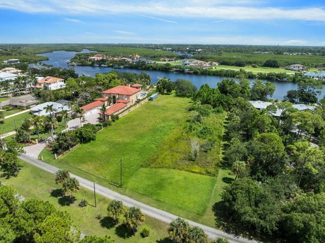 4 of 14 - 2761 Se N Lookout Boulevard, Port St. Lucie, FL