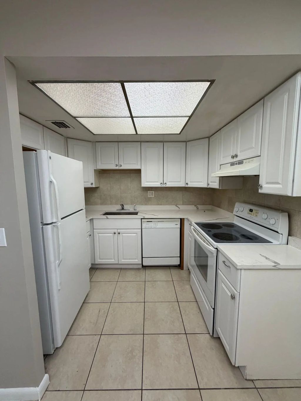 2130 Nw 58th Avenue #25-c, Lauderhill