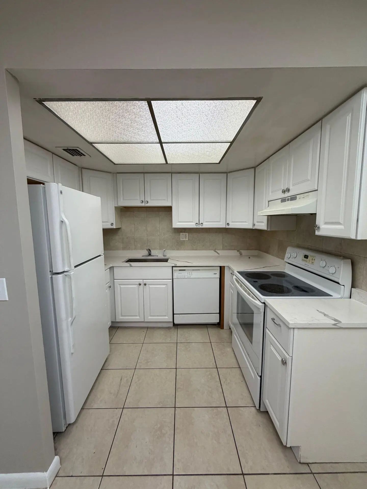 2130 Nw 58th Avenue #25-c, Lauderhill