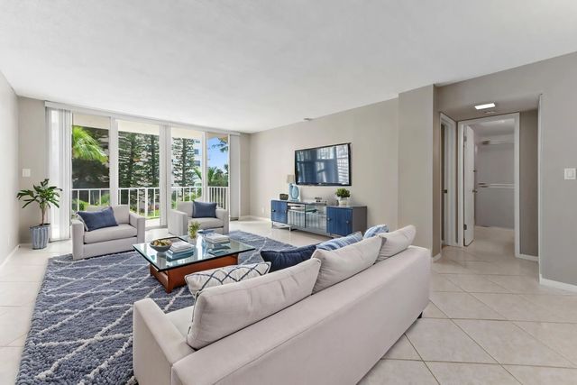 3 of 31 - 3575 S Ocean Boulevard #305, South Palm Beach, FL