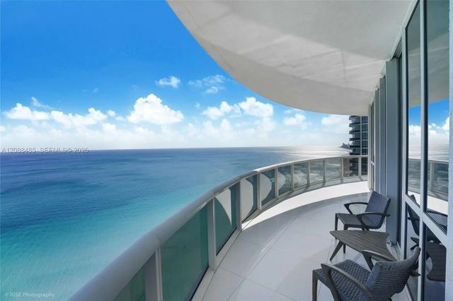 4 of 24 - 15901 Collins Avenue #2701, Sunny Isles Beach, FL