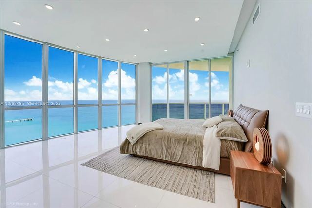5 of 24 - 15901 Collins Avenue #2701, Sunny Isles Beach, FL