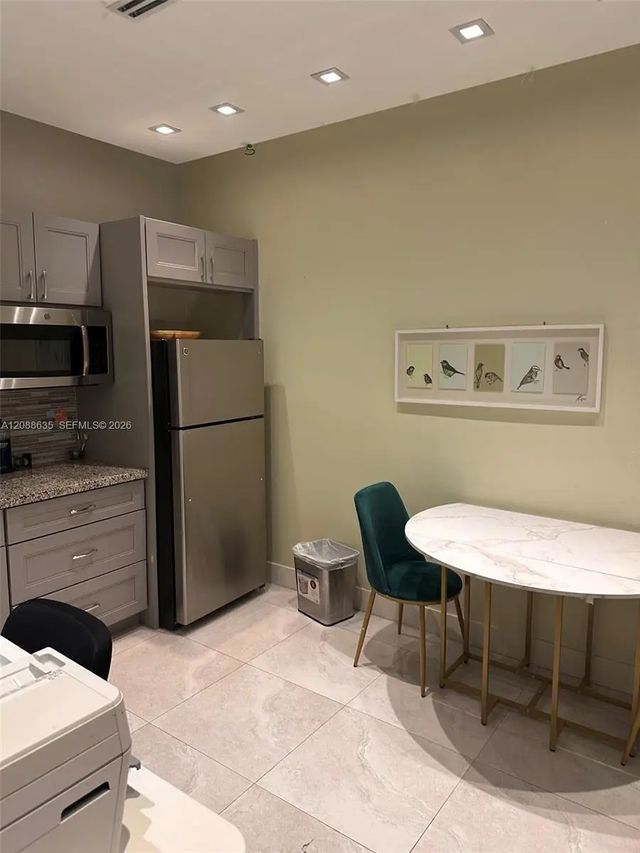 4 of 10 - 10781 Nw 41st Street, Doral, FL