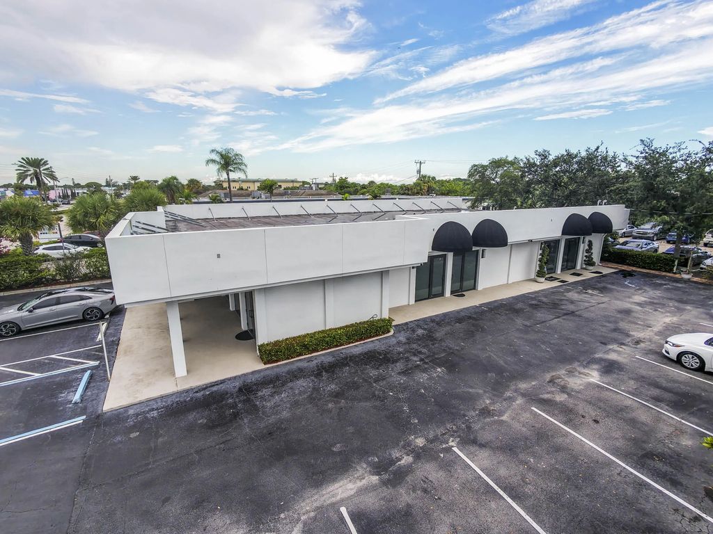 517 Northlake Boulevard #2, North Palm Beach