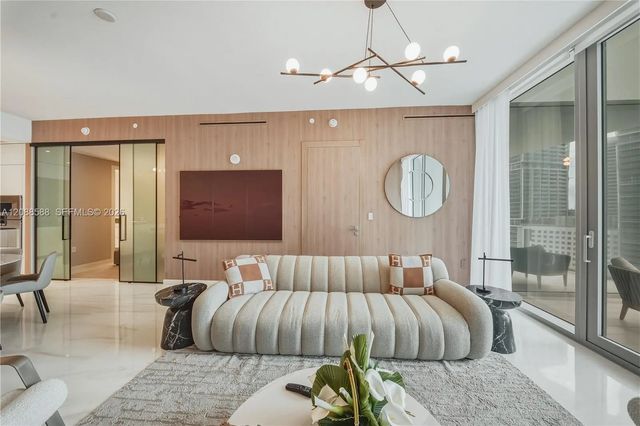 4 of 25 - 300 Biscayne Boulevard Way #1605w, Miami, FL