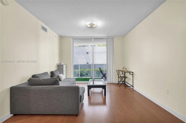 3 of 36 - 601 Ne 23rd Street #901, Miami, FL