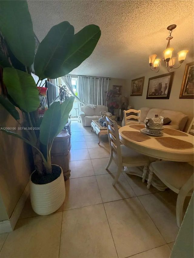 2 of 18 - 10090 Nw 80 Court #1327, Hialeah Gardens, FL