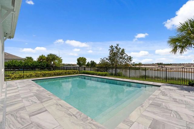 2 of 37 - 12598 Nautilus Circle, Palm Beach Gardens, FL
