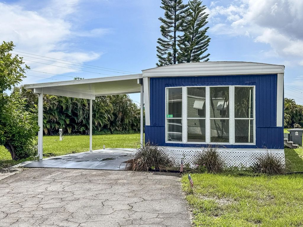 4022 68th Street N #826, Riviera Beach