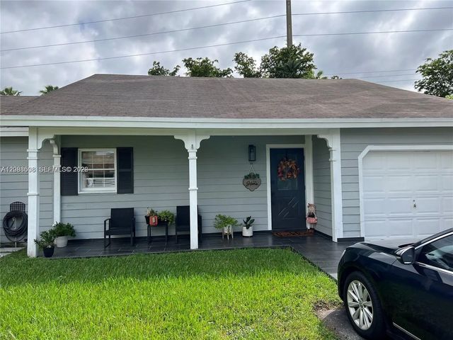2 of 18 - 15115 Sw 140th Place, Miami, FL