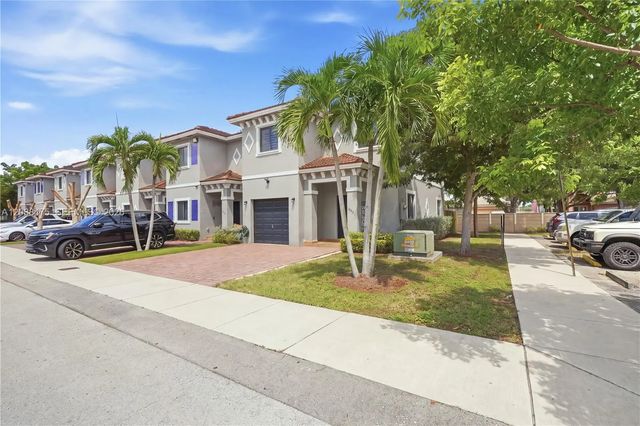 3 of 24 - 16335 Sw 44th Terrace, Miami, FL