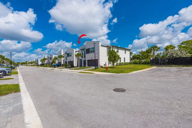 5 of 29 - 1645 Lindley Street, Mangonia Park, FL