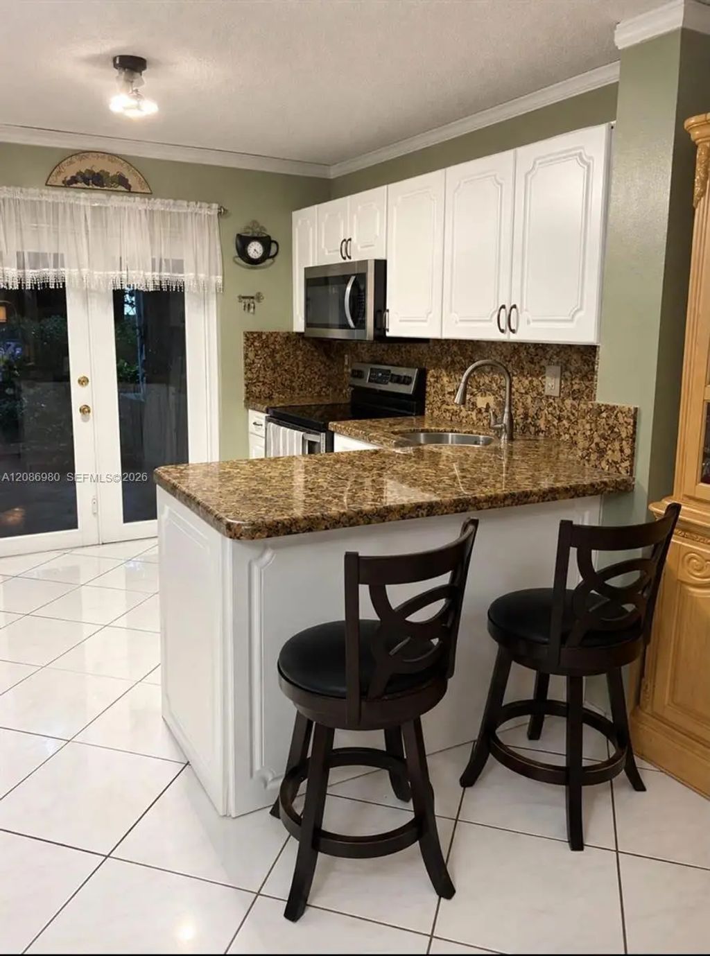 2403 W 76th Street #102, Hialeah