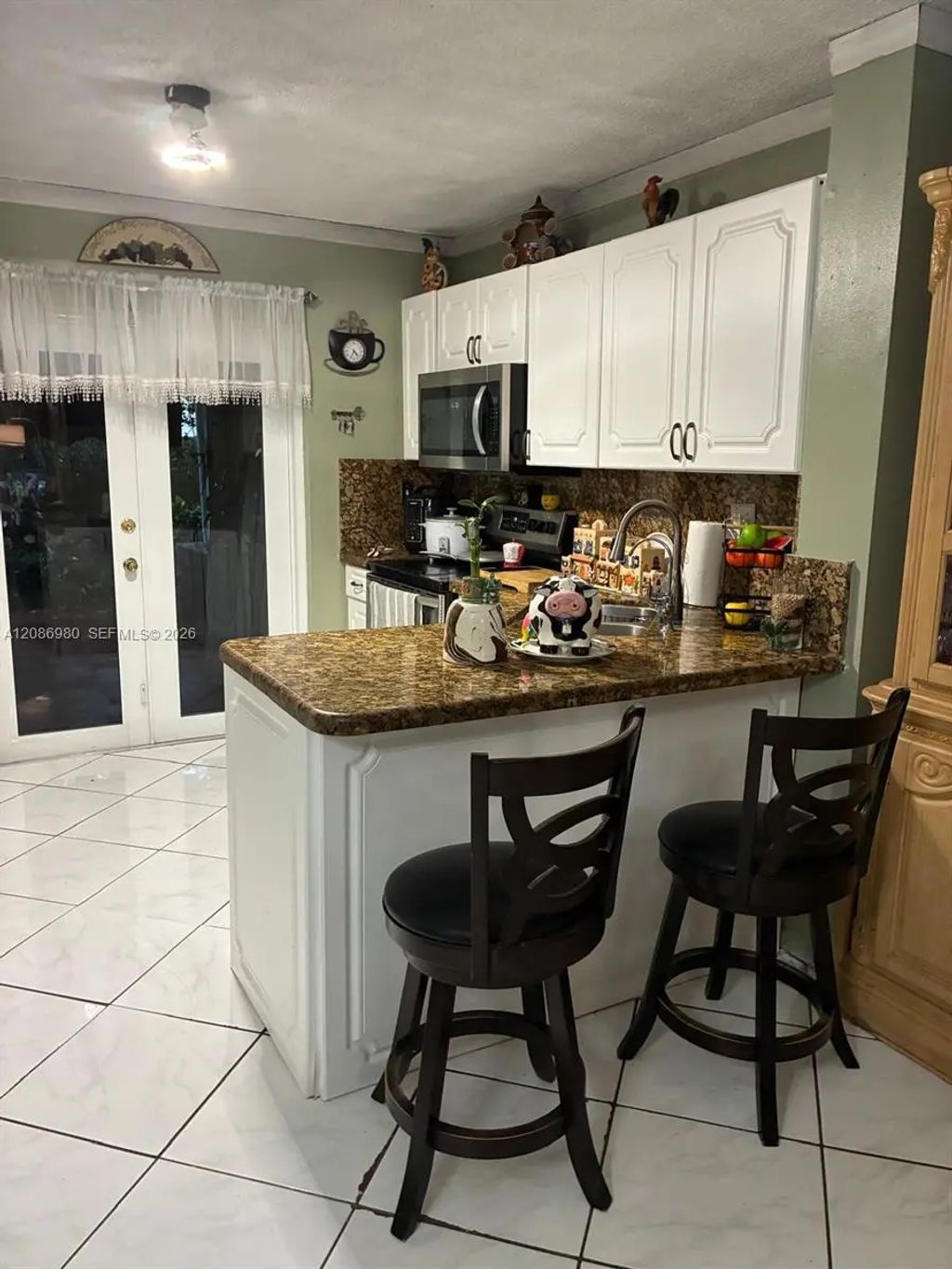 2403 W 76th Street #102, Hialeah