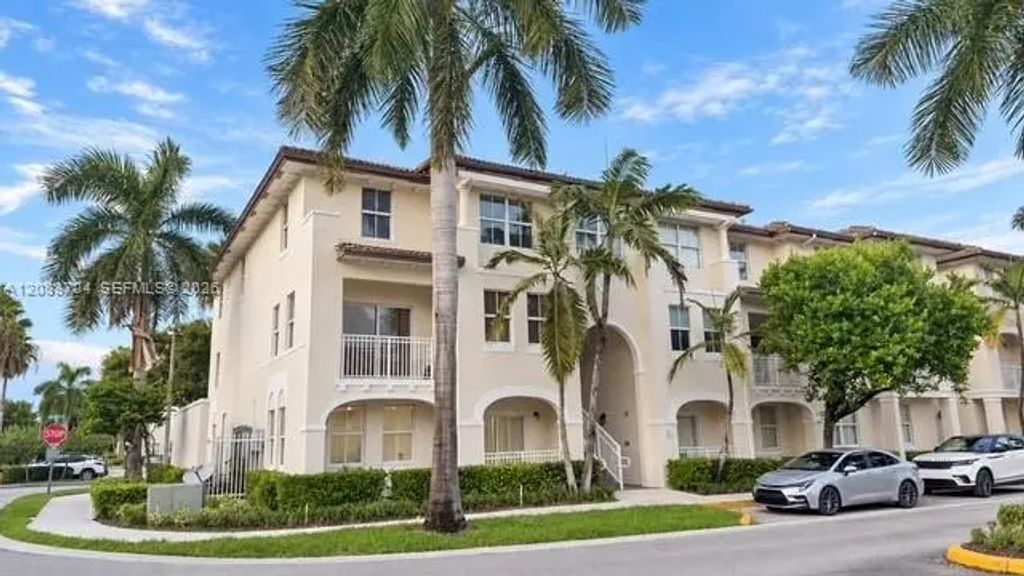 11401 Nw 89th Street #111, Doral