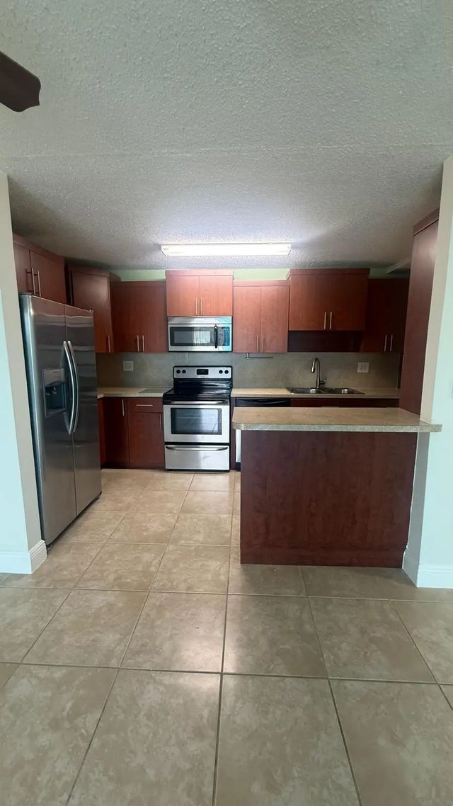 5 of 14 - 1805 E Sans Souci Boulevard #434, North Miami, FL