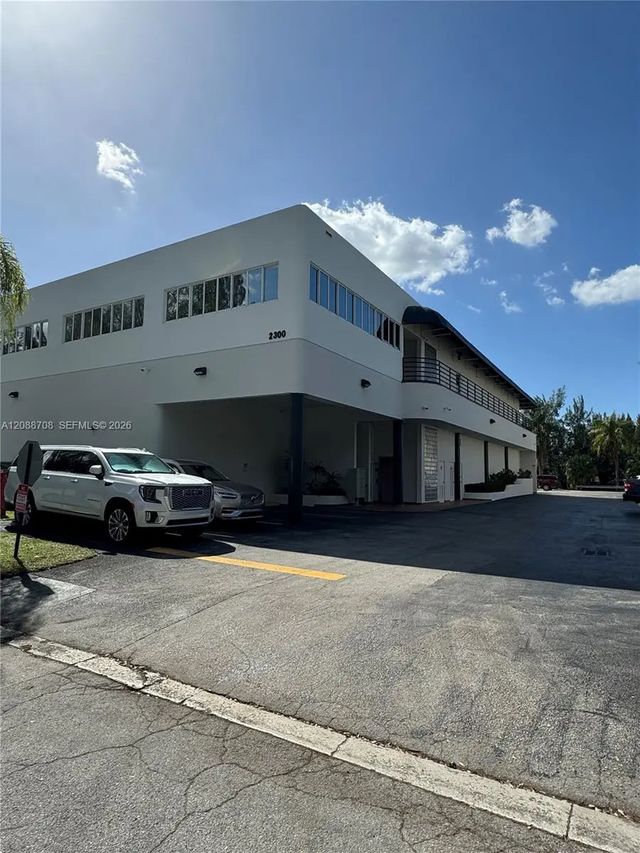 2300 Nw 94th Avenue #204, Doral