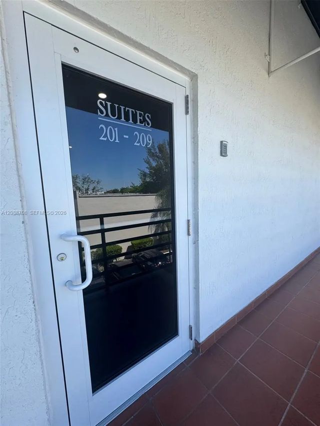 3 of 11 - 2300 Nw 94th Avenue #204, Doral, FL
