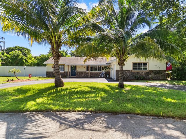 2 of 38 - 7400 Clarke Road, Lake Clarke Shores, FL