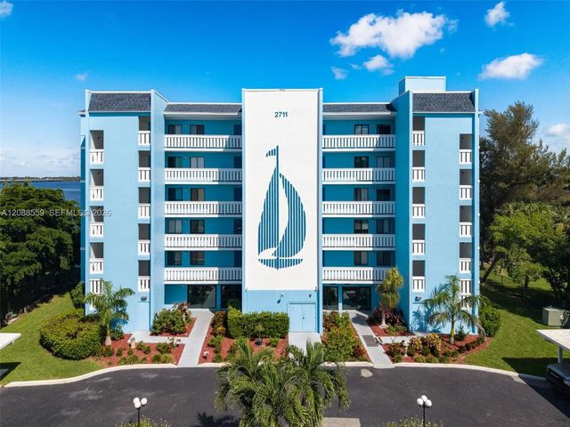 5 of 45 - 2711 First Street #304, Fort Myers, FL