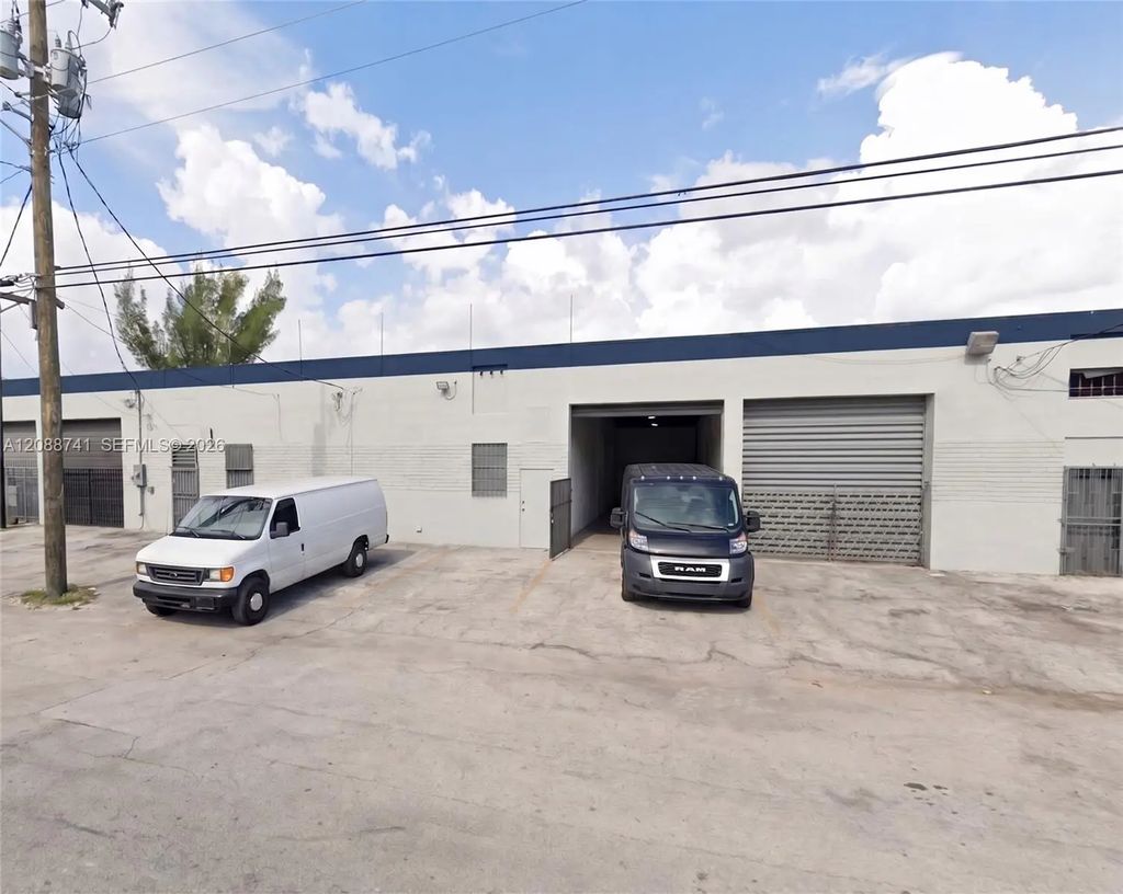 3500 Nw 54th Street #5210, Miami