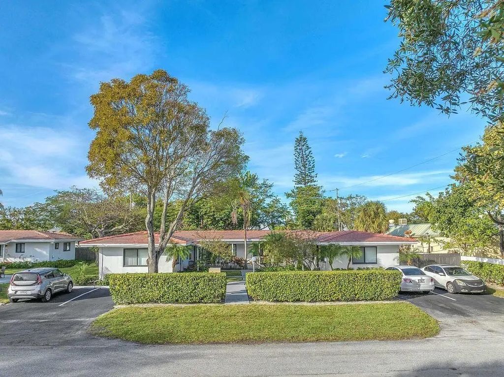 541 Ne 43rd Street #1, Boca Raton