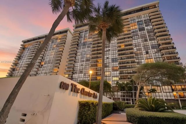 2 of 59 - 600 Ne 36th Street #508, Miami, FL