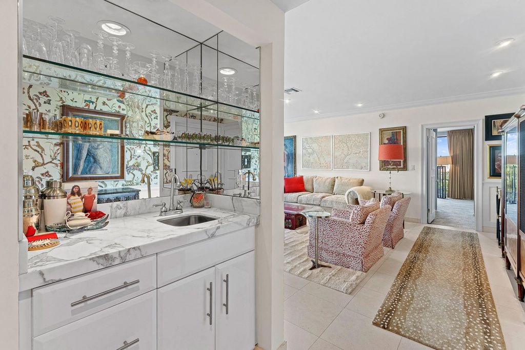 2275 S Ocean Boulevard #309a, Palm Beach