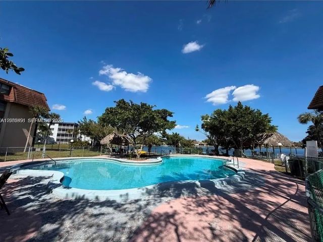 661 Ne 195th Street #407, Miami