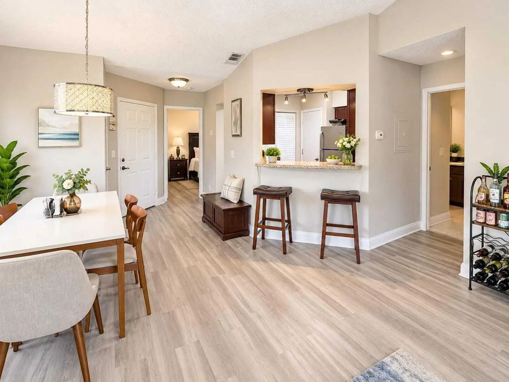 815 W Boynton Beach Boulevard #12-206, Boynton Beach