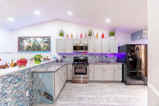 4 of 34 - 1111 San Remo Circle, Homestead, FL