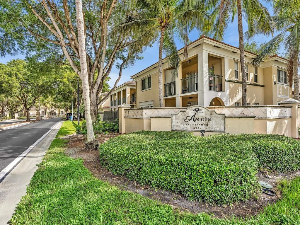 2433 Centergate Drive, Miramar