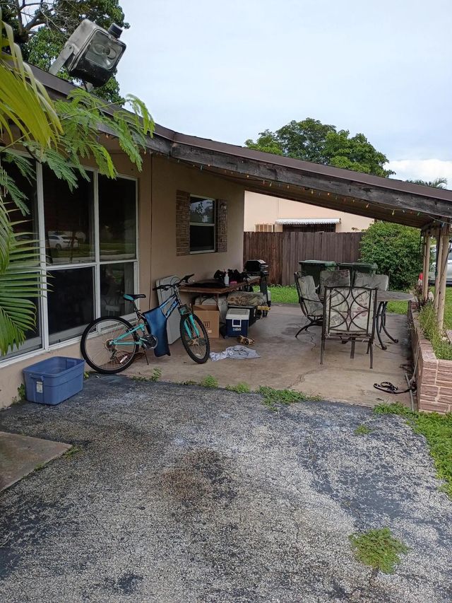 2 of 7 - 6851 Sw 6th Street, Pembroke Pines, FL