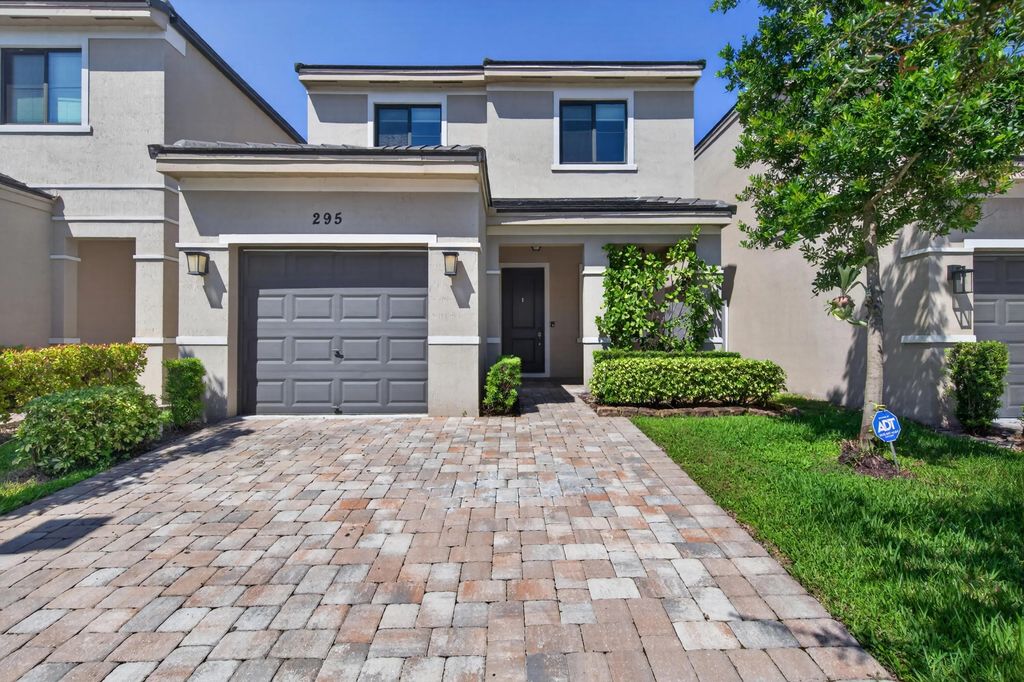 295 Nw 33rd Lane, Pompano Beach