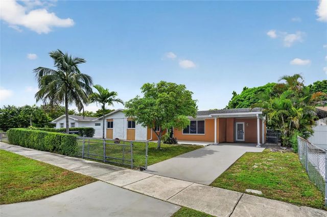 3 of 60 - 19920 Sw 118th Place, Miami, FL
