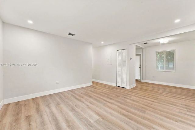 4 of 25 - 380 Nw 130th Street, North Miami, FL