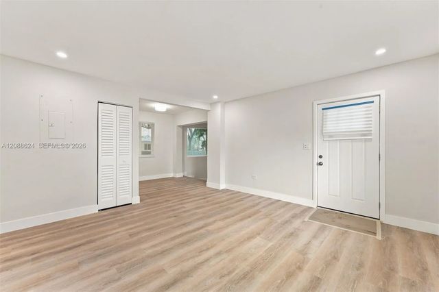 5 of 25 - 380 Nw 130th Street, North Miami, FL