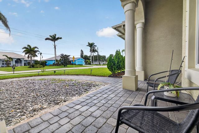 5 of 58 - 1402 Sw Abingdon Avenue, Port St. Lucie, FL