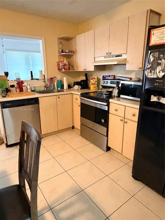 2 of 4 - 4913 Nw 52nd Street, Tamarac, FL
